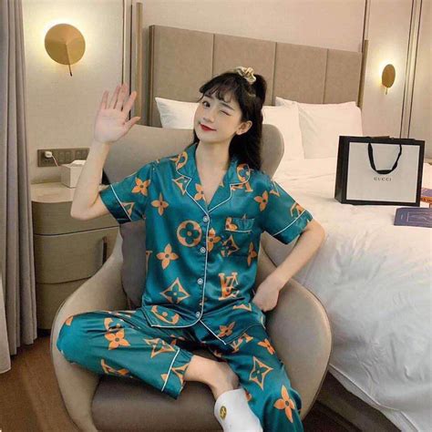 lv pjs wholesale